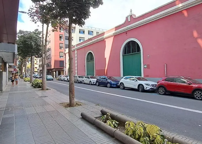 Flatguest Albareda Apartment *