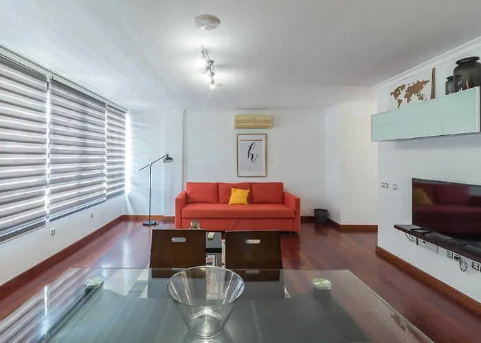 Flatguest Albareda Apartment *