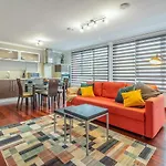 Flatguest Albareda شقة *